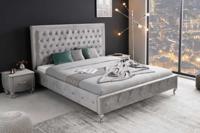 Chesterfield tweepersoonsbed EXTRAVAGANCIA 180x200cm zilvergrijze fluwelen klinknagels - 38968