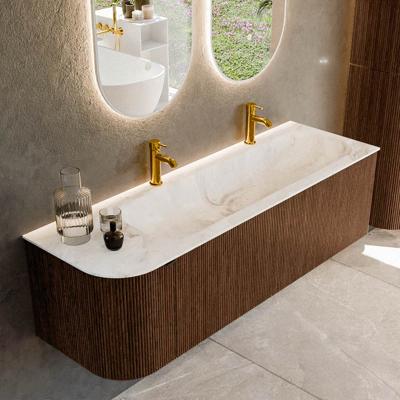 Badmeubel Mondiaz Kurve-Dlux | 145 cm | Meubelkleur Walnut | Wastafelkleur Frappe | Solid surface | Rechts spoelbak | 2 kraangaten