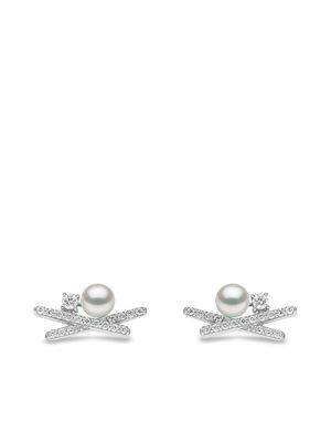 Yoko London boucles d'oreilles Sleek en or blanc 18ct ornés de diamants et de perles Akoya - Argent