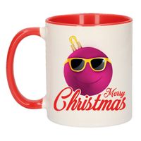 Kerstcadeau mok / beker rood Merry Christmas roze smiley kerstbal 300 ml   -