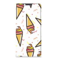 Motorola Edge 30 Pro | Flip Style Cover | Icecream