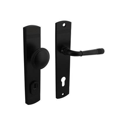 Intersteel Voordeurbeslag Helena op schild 92mm, mat zwart met kerntrekbeveiliging