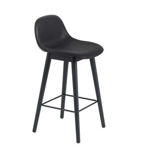 Muuto Fiber Barkruk Wood Base Backrest Black Refine Leather 65 cm. Muuto Fiber Barkruk Wood Base Backrest Black Refine Leather 65 cm.