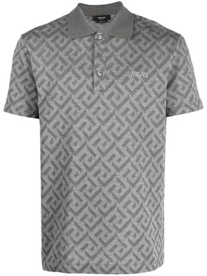 Versace polo à imprimé La Greca - Gris