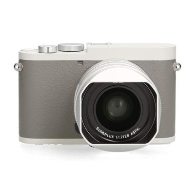 Leica Q2 "Ghost" Set by Hodinkee