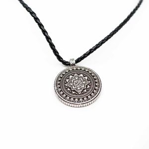 Tibetaanse Talisman OHM Rond - Zilverkleurig