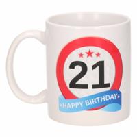 21 jaar Verjaardag koffiemok - cadeau beker - stopbord print - 300 ml - keramiek - wit