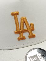New Era / trucker cap MLB Los Angeles Dodgers League Essential 9Forty AF in grijs - thumbnail