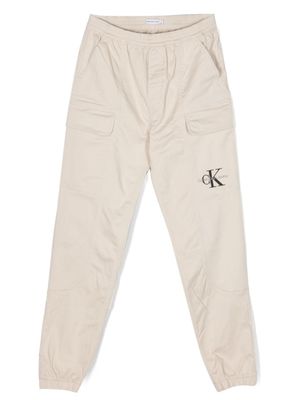 Calvin Klein Kids pantalon cargo à logo brodé - Tons neutres