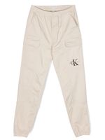 Calvin Klein Kids pantalon cargo à logo brodé - Tons neutres