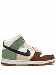 Nike baskets montantes Dunk LX 'Toasty' - Vert