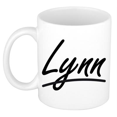 Lynn Naam koffiemok - beker - met sierlijke letters - wit - 300 ml - Cadeau - Dames