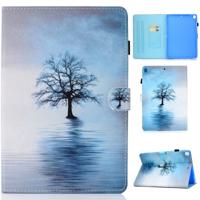 Voor iPad 10 2 inch gekleurde tekening horizontale Flip lederen draagtas met houder & kaartsleuven & Pensleuf & slaap/Wake-up functie (boom in water)