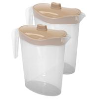 Waterkan/sapkan met beige deksel - 2x - 2,5 liter - kunststof - 11 x 26 cm - schenkkan/lim