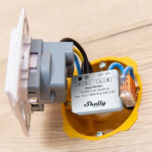 Shelly Qubino Wave PM Mini Slimme schakelaar Grijs