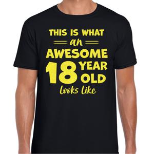 Cadeau T-shirt voor heren - leeftijd 18 jaar - awesome - zwart - glitter geel - Verjaardagsfeest