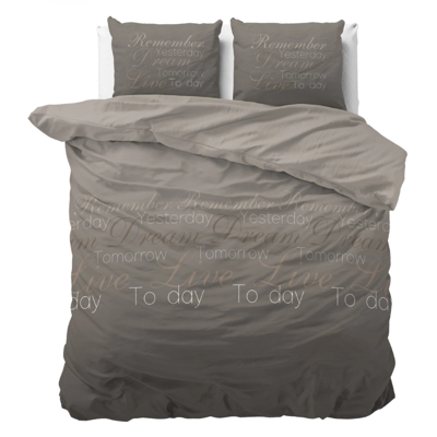 Dekbedovertrek Live Today - Taupe - Eenpersoons (140x200 Cm) - Wit Polyester-katoen - Patroon - Sleeptime Elegance - Dekbed-Discounter.nl Dekbedovertrek Live Today - Taupe - Eenpersoons (140x200 Cm) - Wit Polyester-katoen - Patroon - Sleeptime Elegance - Dekbed-Discounter.nl