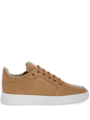 Giuseppe Zanotti baskets en cuir à détails de perforations - Tons neutres
