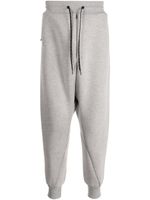 Fumito Ganryu pantalon de jogging en coton mélangé à lien de resserrage - Gris