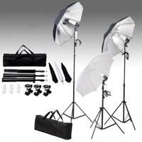 Fotostudioset met verlichtingsset en achtergrond