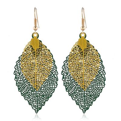 Dubbel gelaagde verlaat Tassel Earrings eenvoudige retro metalen blad-oren ornamenten (groen geel)