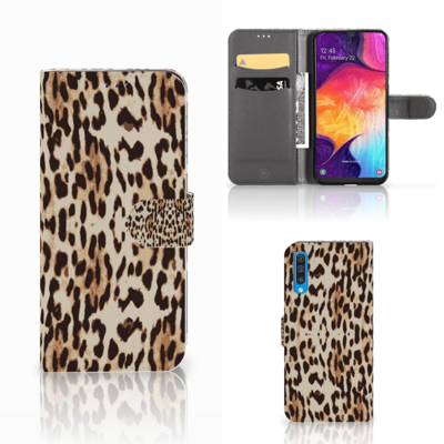 Samsung Galaxy A50 | Telefoonhoesje | Met pasjeshouder | Leopard