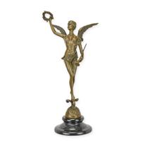 A BRONZE SCULPTURE OF A WOMAN HOLDING A WREATH