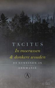 In moerassen en donkere wouden (Paperback)