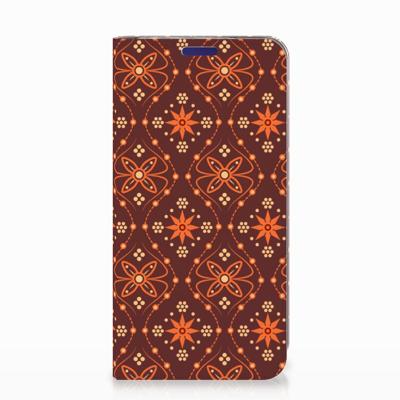 Samsung Galaxy S10e | Hoesje met Magneet | Batik Brown Samsung Galaxy S10e | Hoesje met Magneet | Batik Brown
