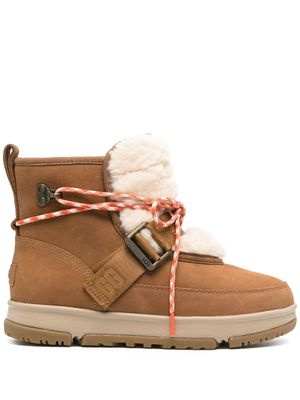 UGG bottes en peau de mouton retournée Weather Hiker - Tons neutres