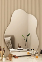 NordiGlow Onregelmatige LED-Spiegel - Scandinavisch Design