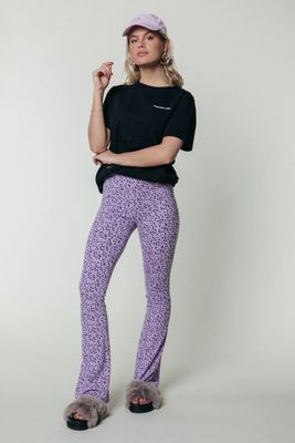 Colourful Rebel Leopard Broek Leopard Dames - Wijduitlopende Fit - Polyester Colourful Rebel Leopard Broek Leopard Dames - Wijduitlopende Fit - Polyester