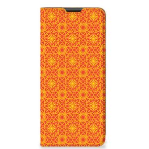 Motorola Moto G51 5G Hoesje met Magneet Batik Oranje