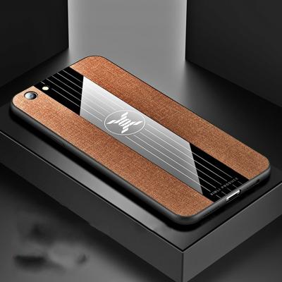 Voor OPPO A59 XINLI stiksels doek Textue schokbestendig TPU beschermhoes (bruin)