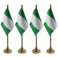 4x stuks Nigeria tafelvlaggetje 10 x 15 cm met standaard