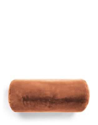 Essenza Essenza Furry roll cushion 22x50 Bright terra