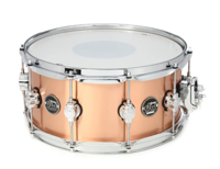 DW Performance 14x6,5 1mm Polished Copper Snaredrum DW Performance 14x6,5 1mm Polished Copper Snaredrum