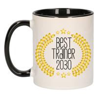 Cadeau koffie/thee mok - de beste trainer van 2030 - zwart - 300 ml - keramiek