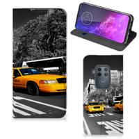 Motorola One Zoom | Book Cover | New York Taxi