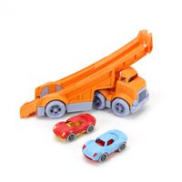 Groen Speelgoed Race Truck met 2 Racers - thumbnail