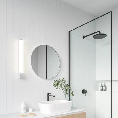 Badkamerlamp met stopcontact zilver Sjaver 60cm boven spiegel