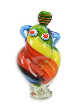 A MURANO STYLE GLASS FIGURINE OF A FEMALE DANCER