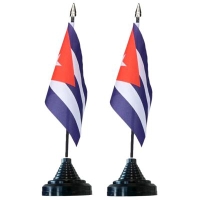 Vlag Cuba tafelvlaggetjes - 6x stuks - 10 x 15 cm vlag - met zwarte standaard