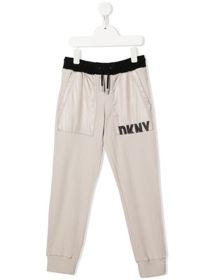 Dkny Kids pantalon de jogging à logo imprimé - Tons neutres