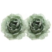 Kerstboomversiering Bloem - 2x stuks - 12 cm - salie groen - op clip - ornament - roos