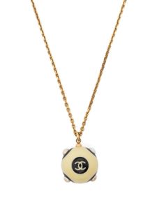 CHANEL Pre-Owned collier à pendentif CC 2002 - Or