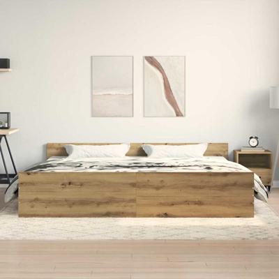 Bedframe artisanaal eikenkleurig 200 x 200 cm Bewerkt hout