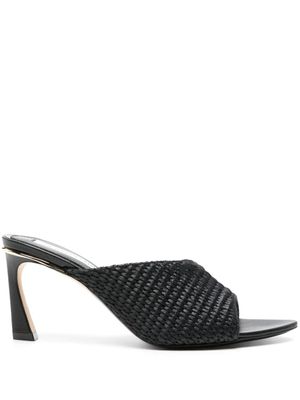 Victoria Beckham mules V Cut 75 mm à bride en raphia - Noir