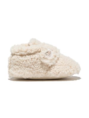 UGG Kids bottines Bixbee en peau de mouton retournée - Tons neutres