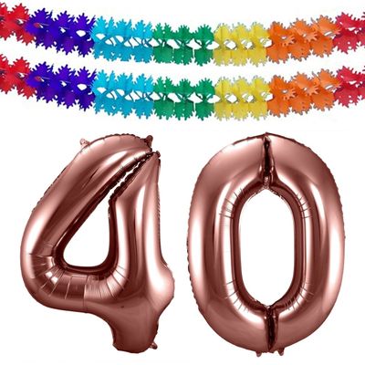 Grote folie ballonnen cijfer 40 in het brons 86 cm en 2 feestslingers